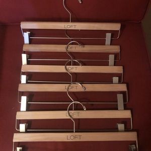 Top & bottom hangers